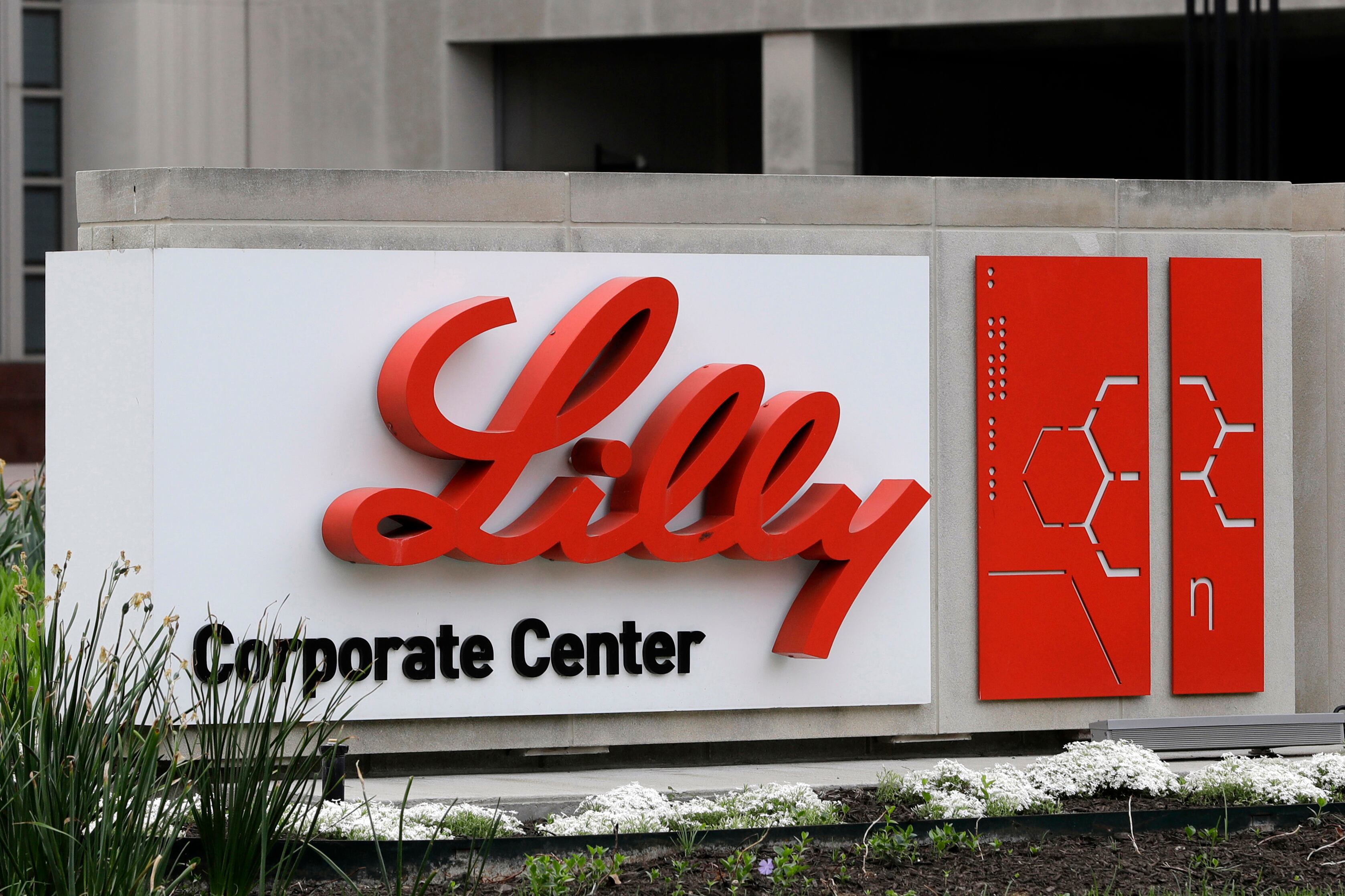Eli Lilly says next-gen obesity drug helps patients lose 28% of body weight